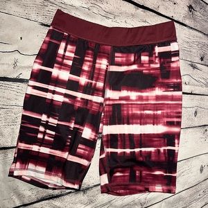 Everlast Maroon, White, & Black Biker Shorts Size Medium